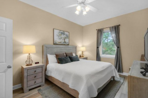 The Coconut Husk - 350 yards from the Gulf with Pool! Sleeps 10